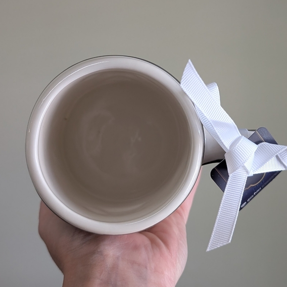 Rae Dunn x Harry Potter HUFFLEPUFF DEDICATION PATIENCE LOYALTY Double Sided Mug - Picture 4 of 9